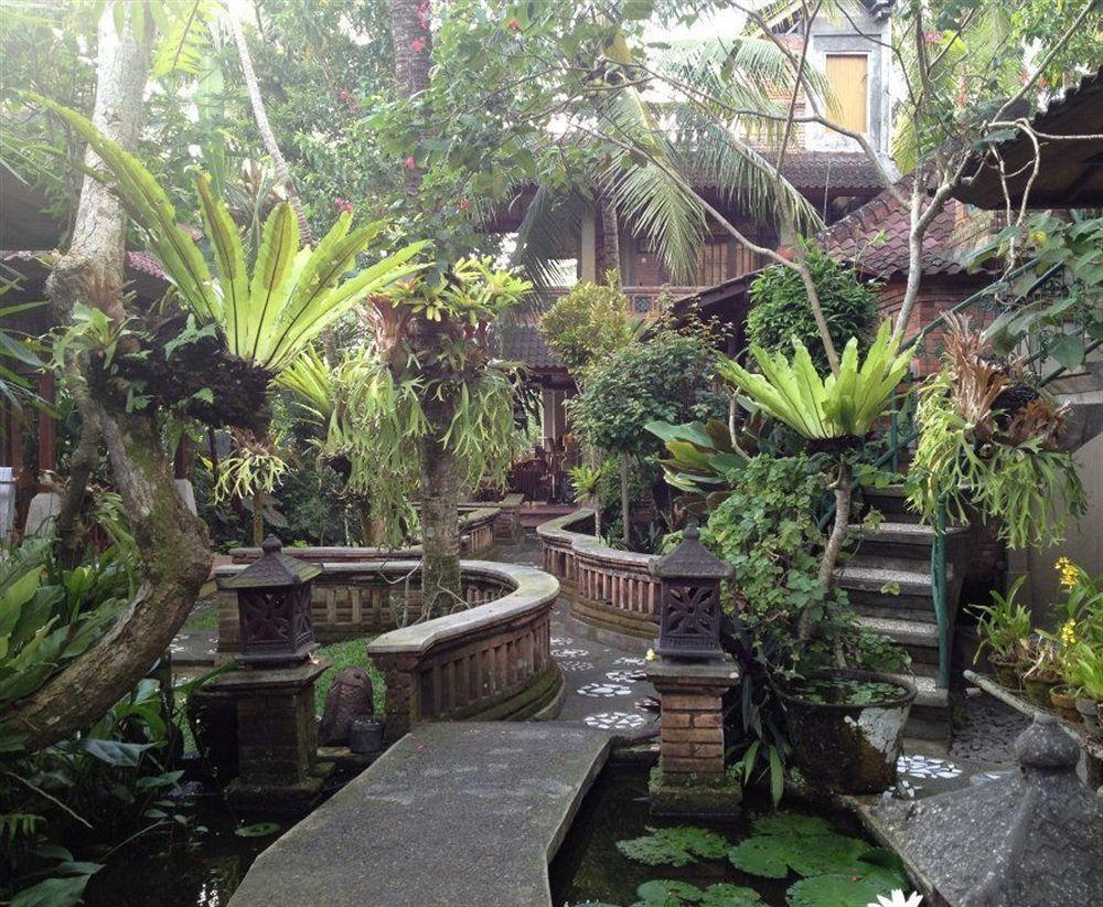 Ketut'S Place Bed & Breakfast Ubud Exterior photo