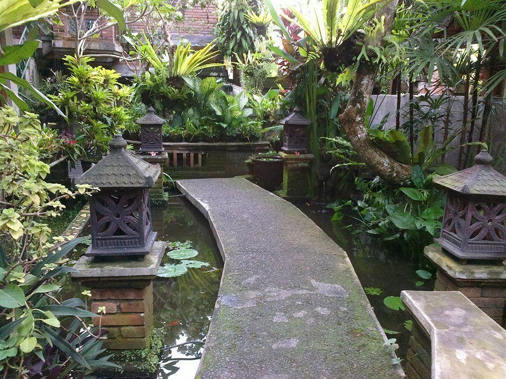 Ketut'S Place Bed & Breakfast Ubud Exterior photo